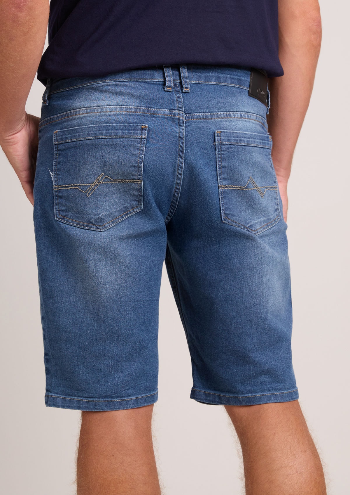 image_ba2f60c1-1a8e-4f2b-9d27-ed56ccaef937