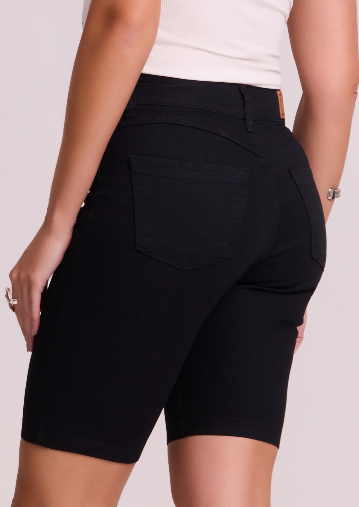 image_00dadea5-b5af-46cc-be48-230437e735c5