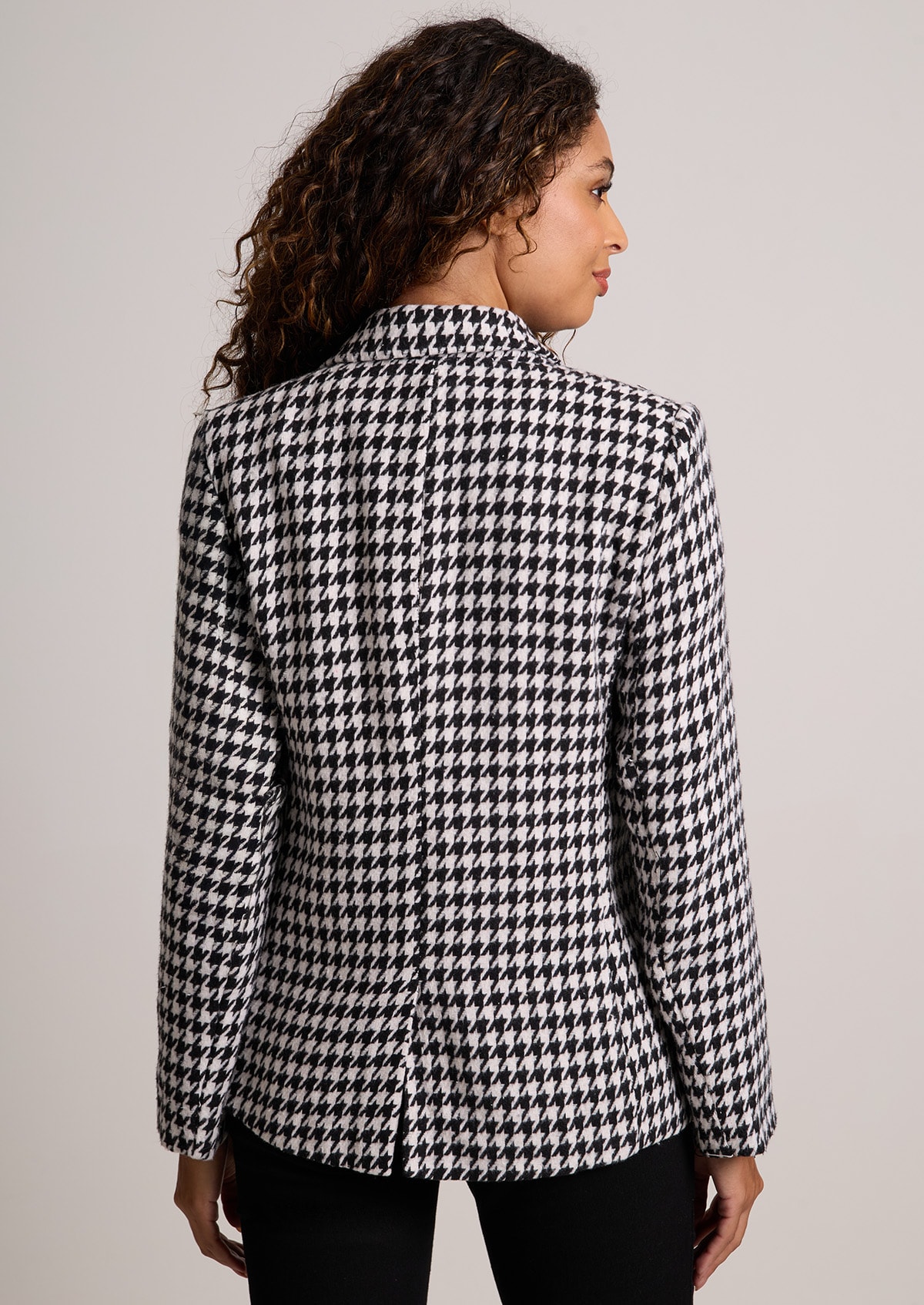 image_e287e840-3ee1-419b-9b32-6c4f9b8e694d