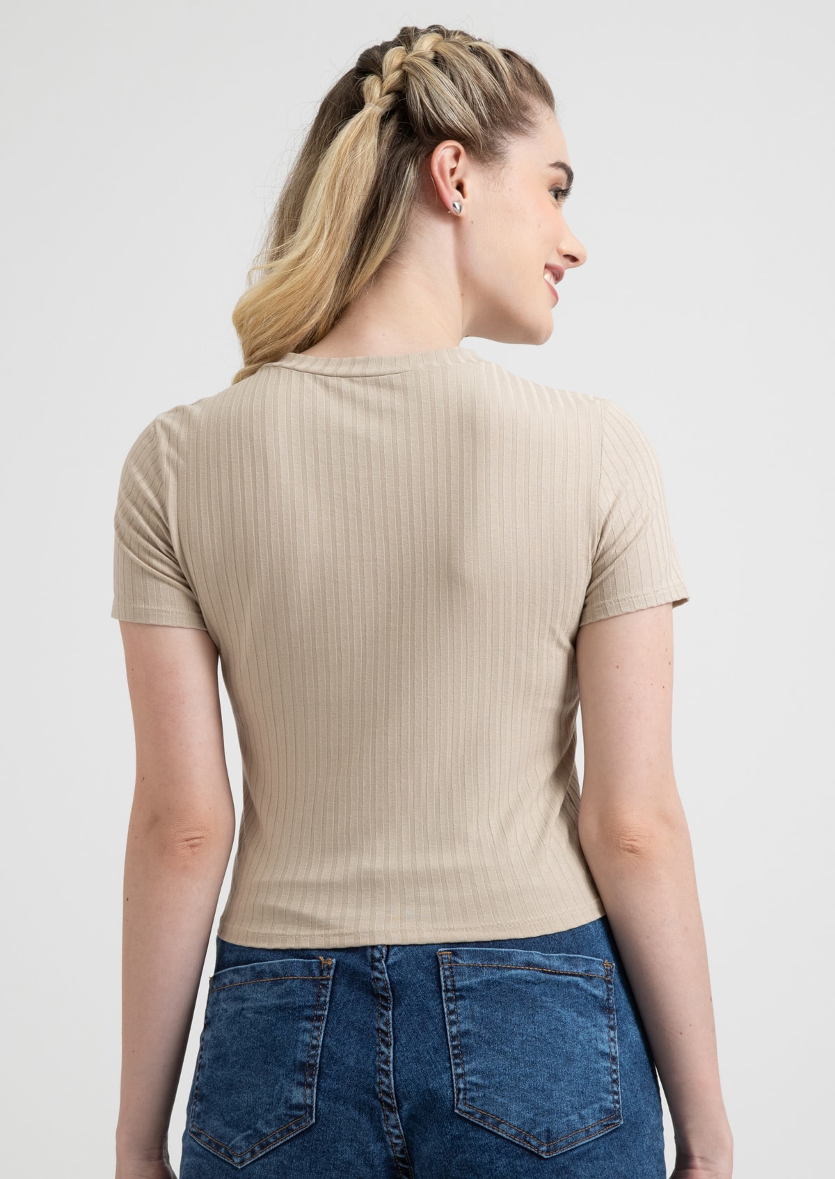 image_c714796c-2f9b-48b9-8d32-812cce37137a