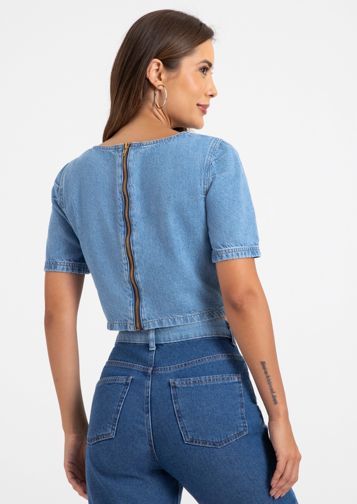 image_c301afc6-c67b-4aa3-b51a-7cddd39c437d