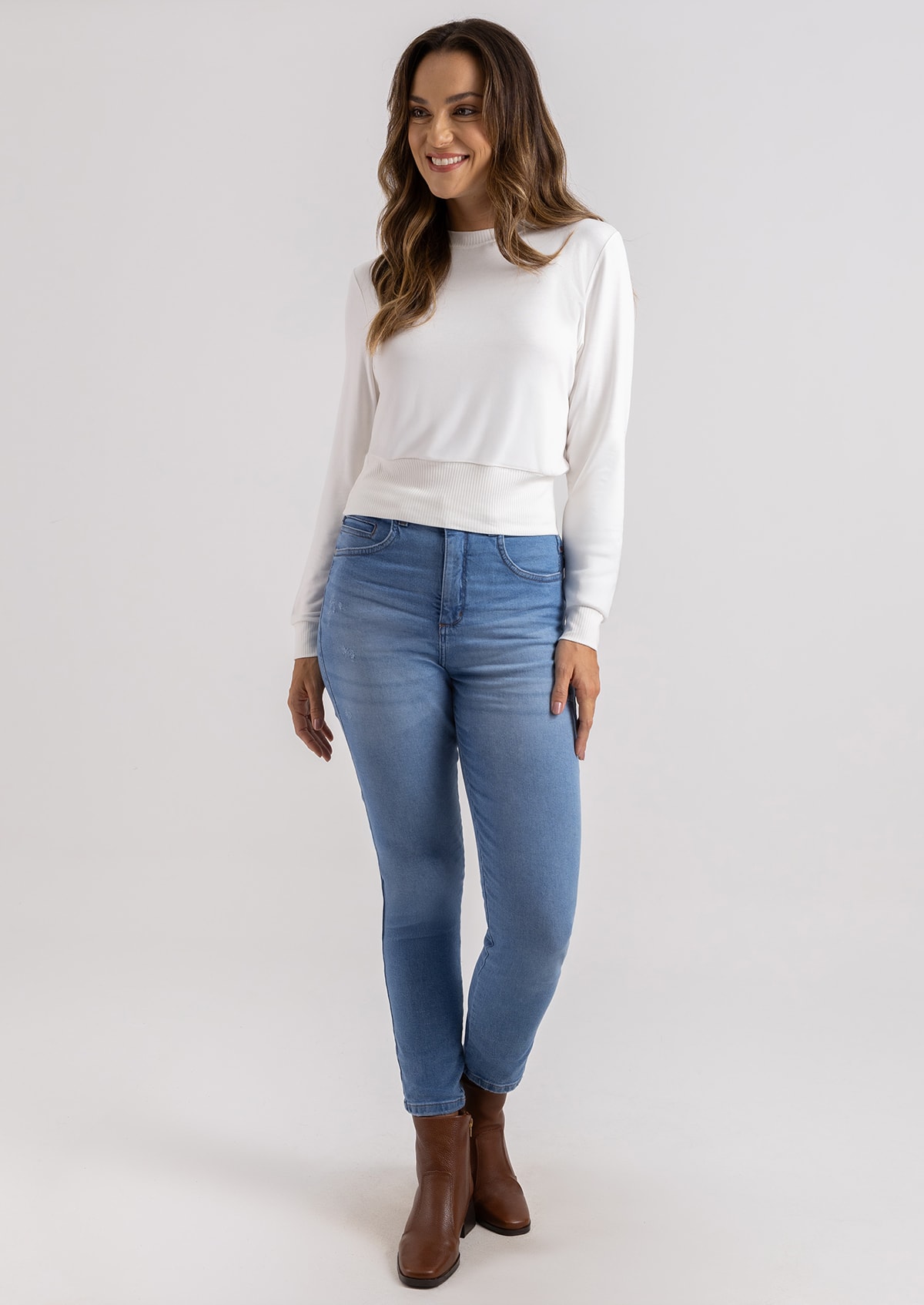 image_4e00aee3-ad35-43dd-970e-053dff29c75d