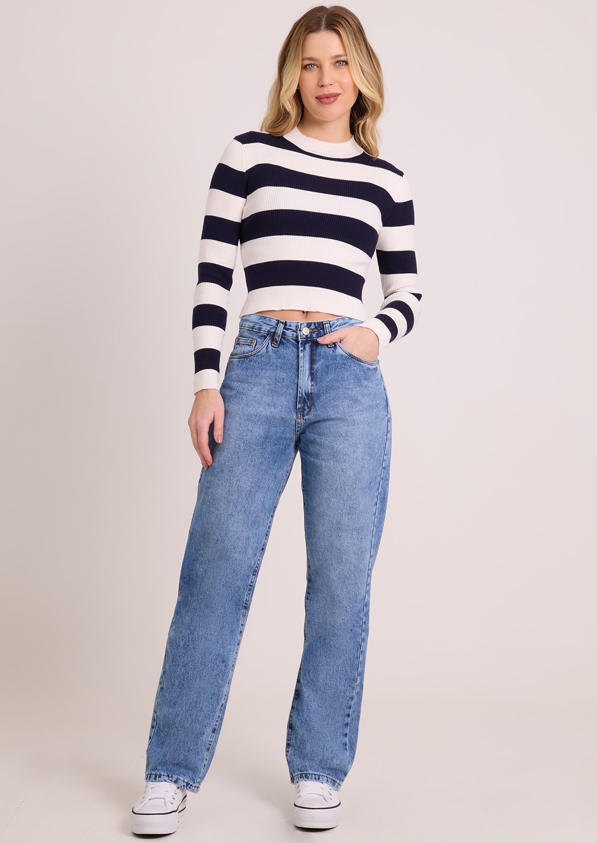 Blusão Cropped em Tricô Branco e Azul Marinho Listrado - Monjuá
