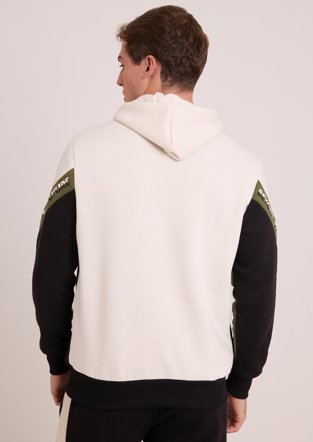 image_7098b203-cd10-4b51-a76c-4dbd4724e7f1