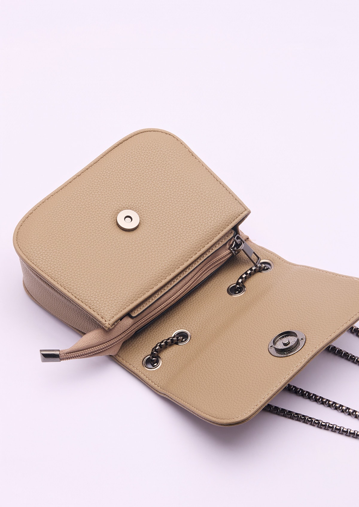 image_644cb083-3dff-41d9-bf72-ef0d77d81f5f