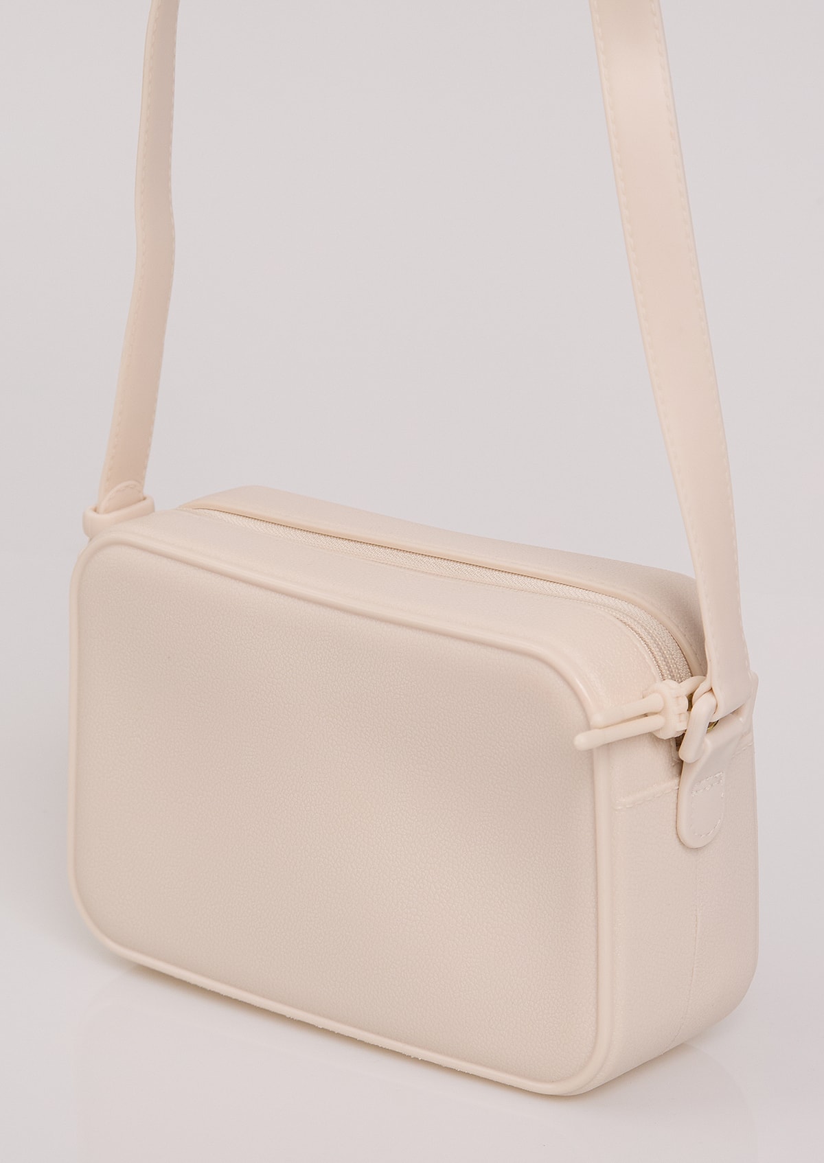 image_bfe3a685-a64b-4055-84e7-a09db23382b6