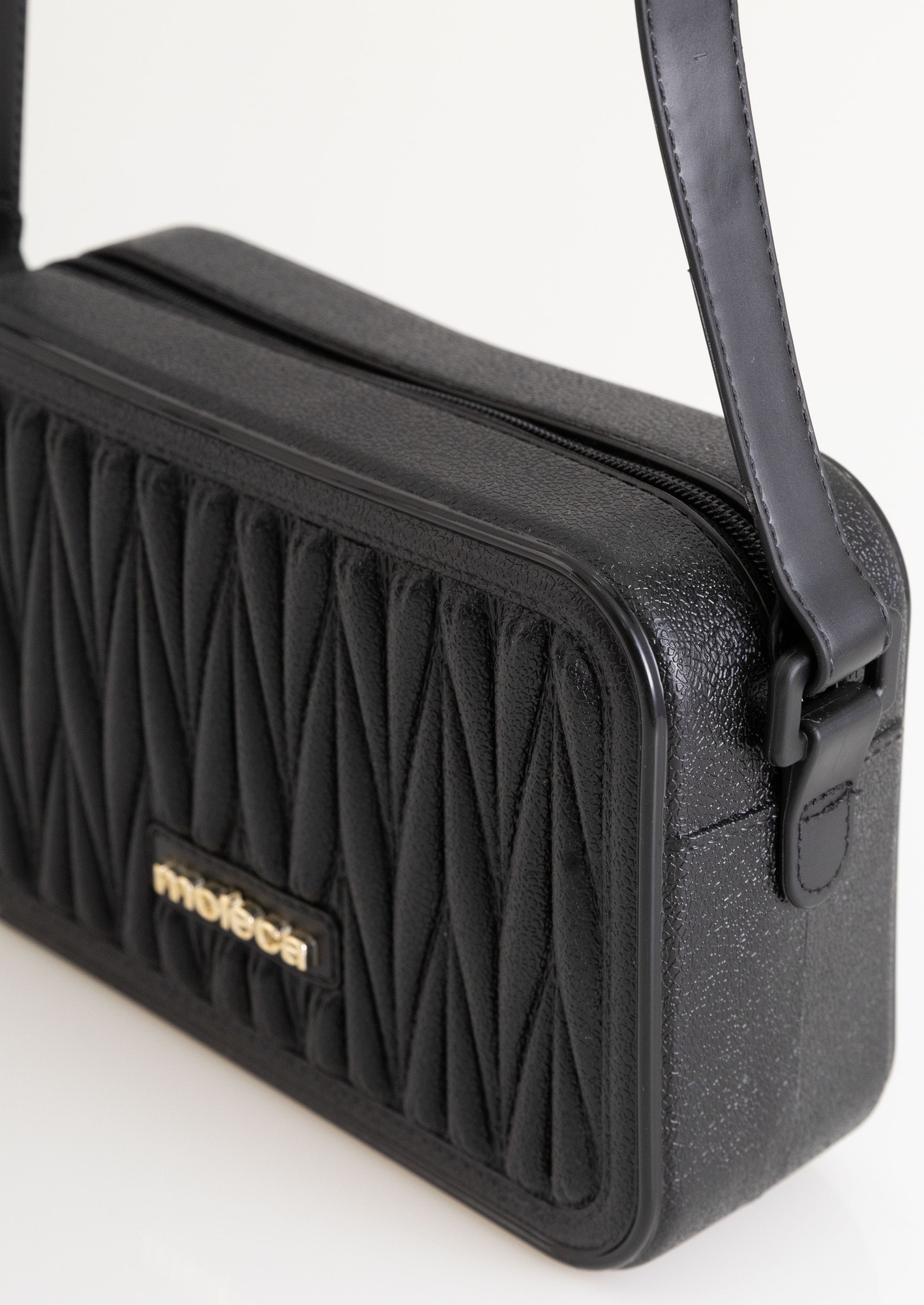 image_2738a945-e05b-4271-b957-2ad4f19c8f9a