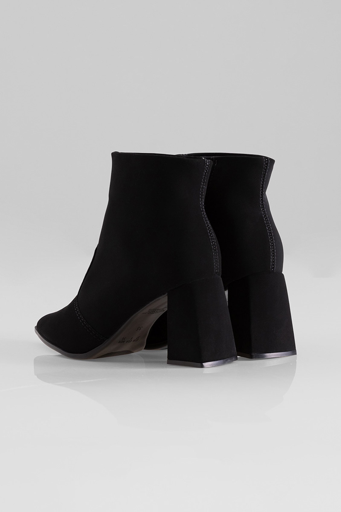 image_c1bacfdf-d5f3-4f82-84cc-2d6a3a8c4239