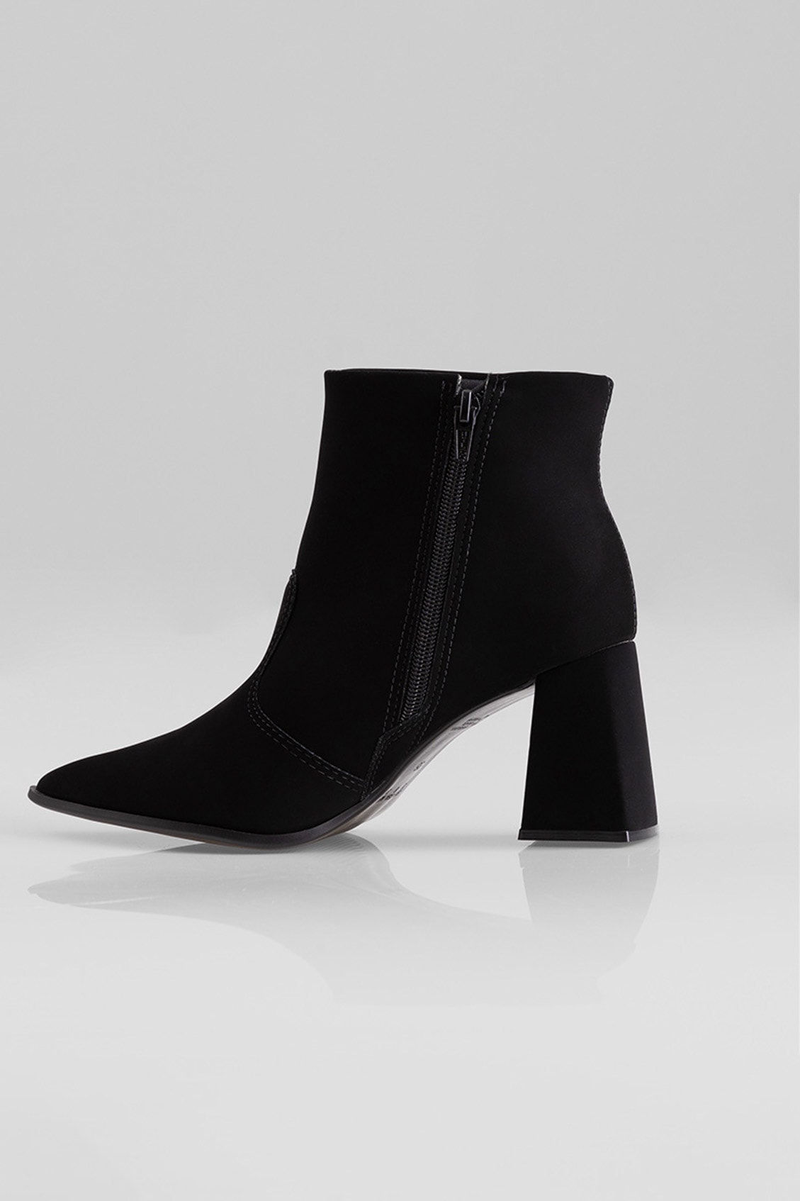 image_122d7b84-dadf-4e61-8f96-5d4044d4e646