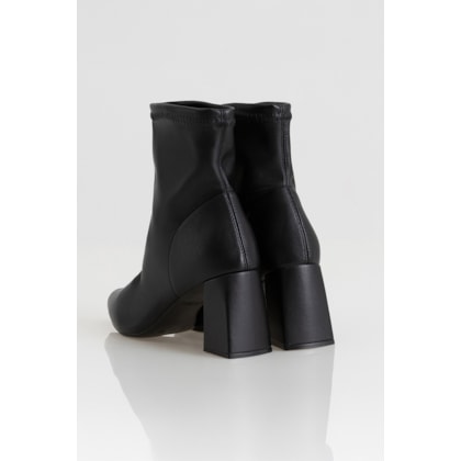 image_ec8ce561-942c-42a7-97b9-2cc4fdd2fb90