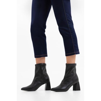 image_18bdee8a-4ff6-461d-b68a-7fadef3e45b5