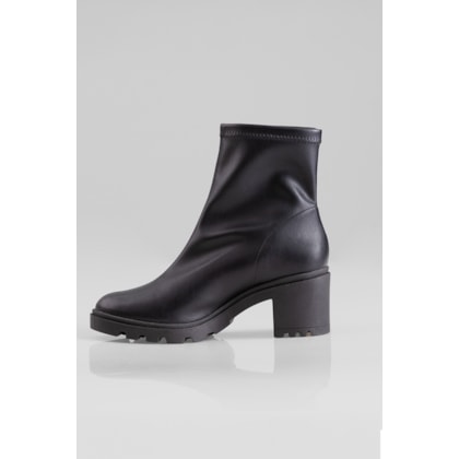 image_bc9a042c-90af-473e-9d90-a5b508560aae