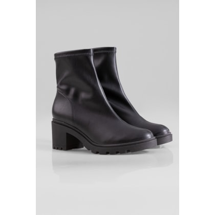 image_53cf2b03-06c9-4093-8ba3-b95b3c7bffcd