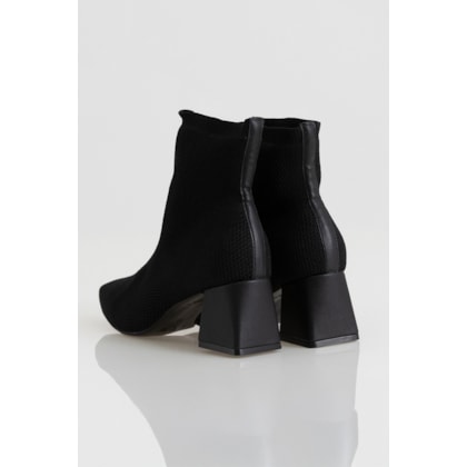 image_64c6f8dd-3f1b-4576-964f-278eb1316402