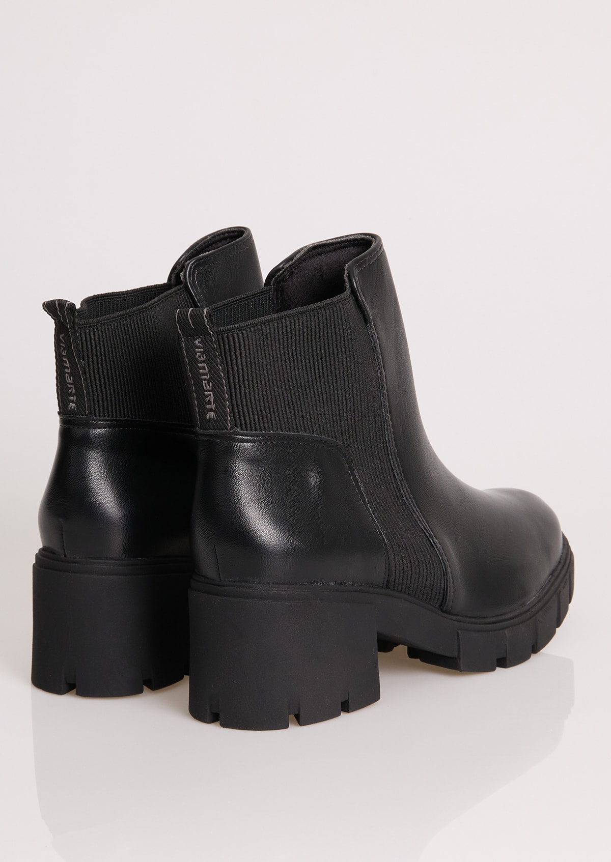 image_926d1c3c-62ea-4013-86af-2c5da4da8ffb