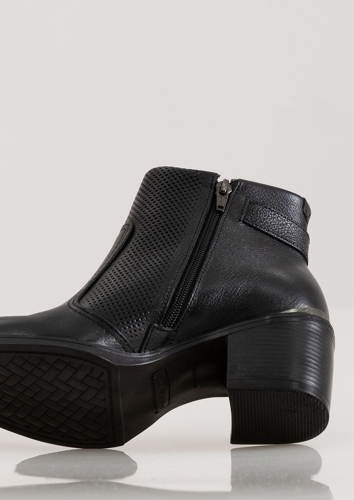 image_49d0deb2-6d1e-4707-8d4e-0101e2e9dd3d