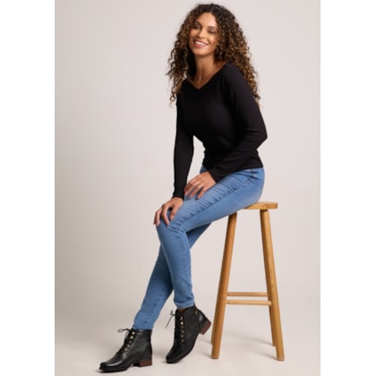 image_e5da6913-2ea8-4e8f-9b2d-55998870ed65