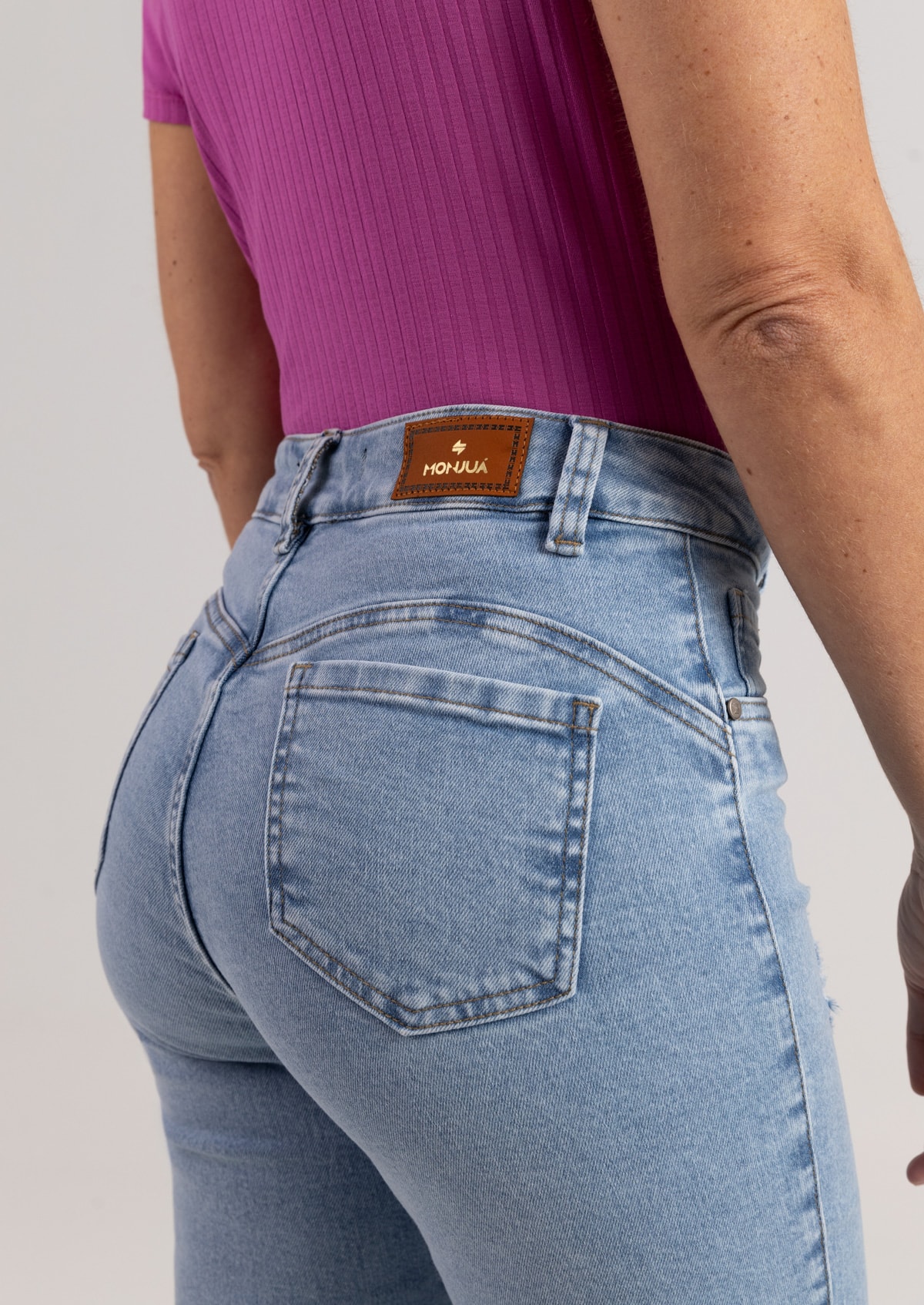 image_b30f8f64-106a-47ee-a340-a34c562474d8