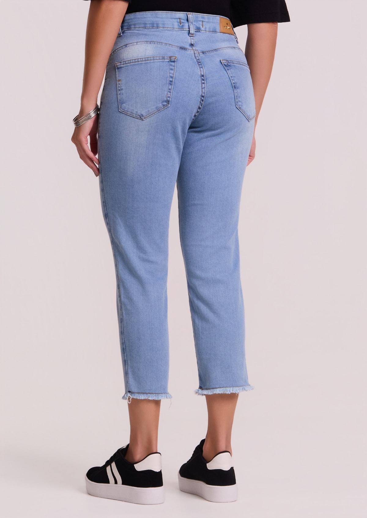 image_02523f73-1951-4c2d-99b4-4bf2010e3203