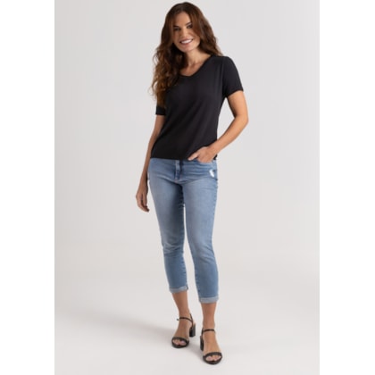 image_aeac394f-15ce-4621-9f9f-2048915f7f6e