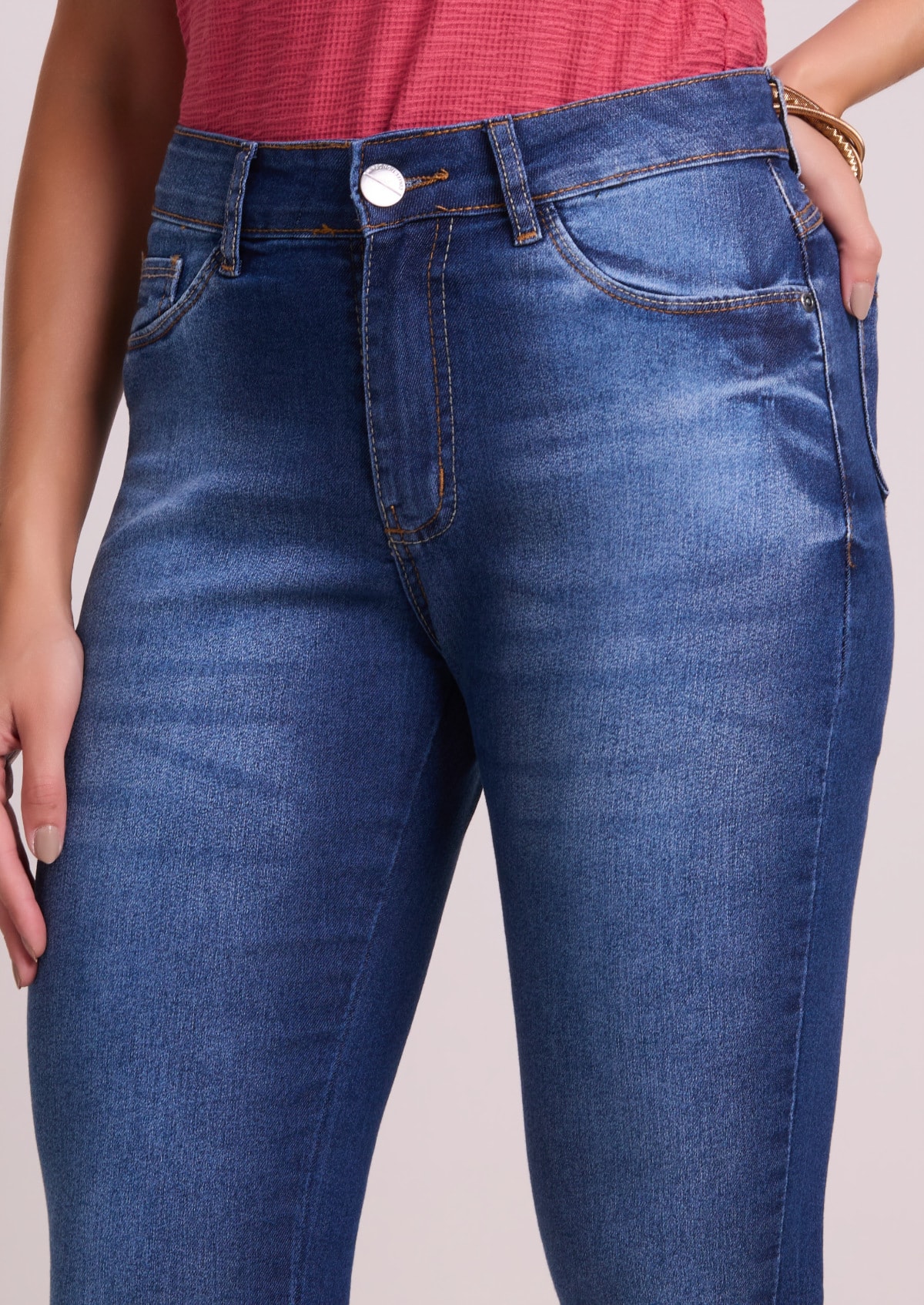 image_db8b9da4-8fe7-41f7-a3e9-a06e6d7dfc11