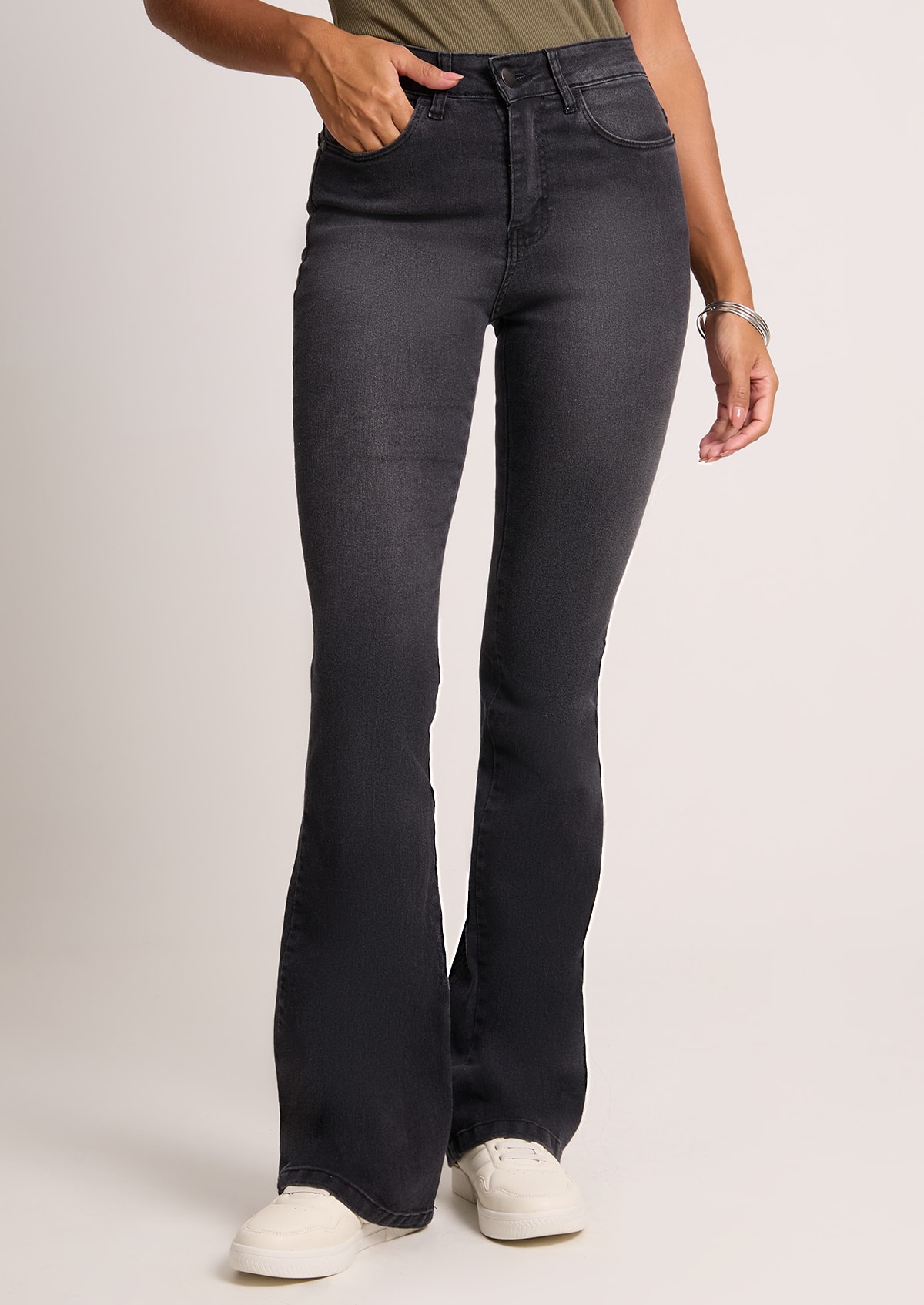 Calça Flare Jeans Preto Marmorizado - Monjuá