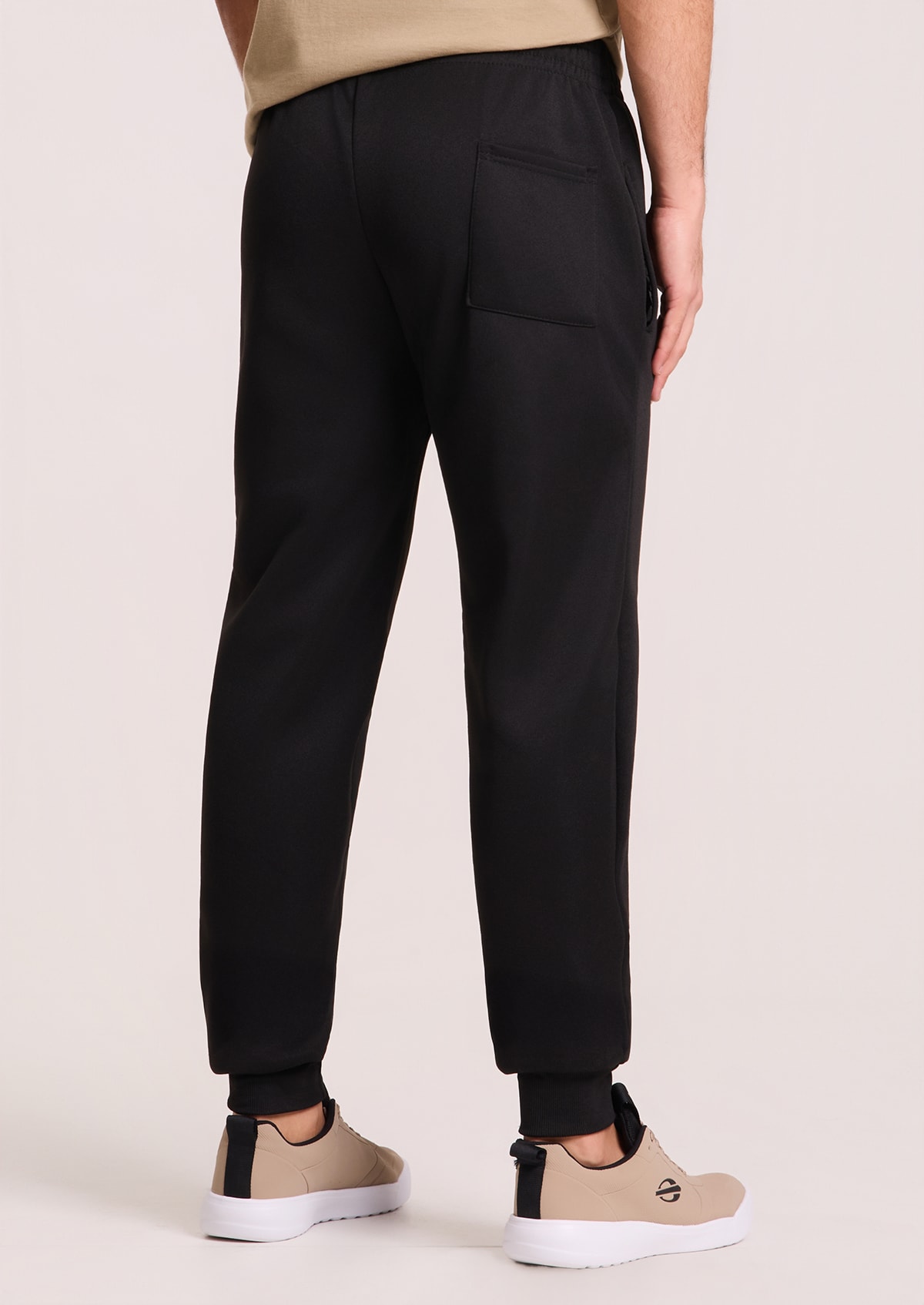 Calça Jogger em Moletom Preta - Monjuá