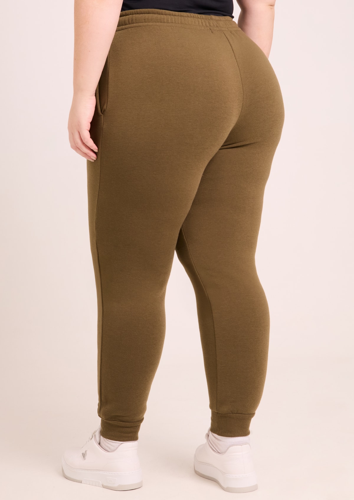 image_684f4697-3919-42e3-8057-75443e3f1d8b