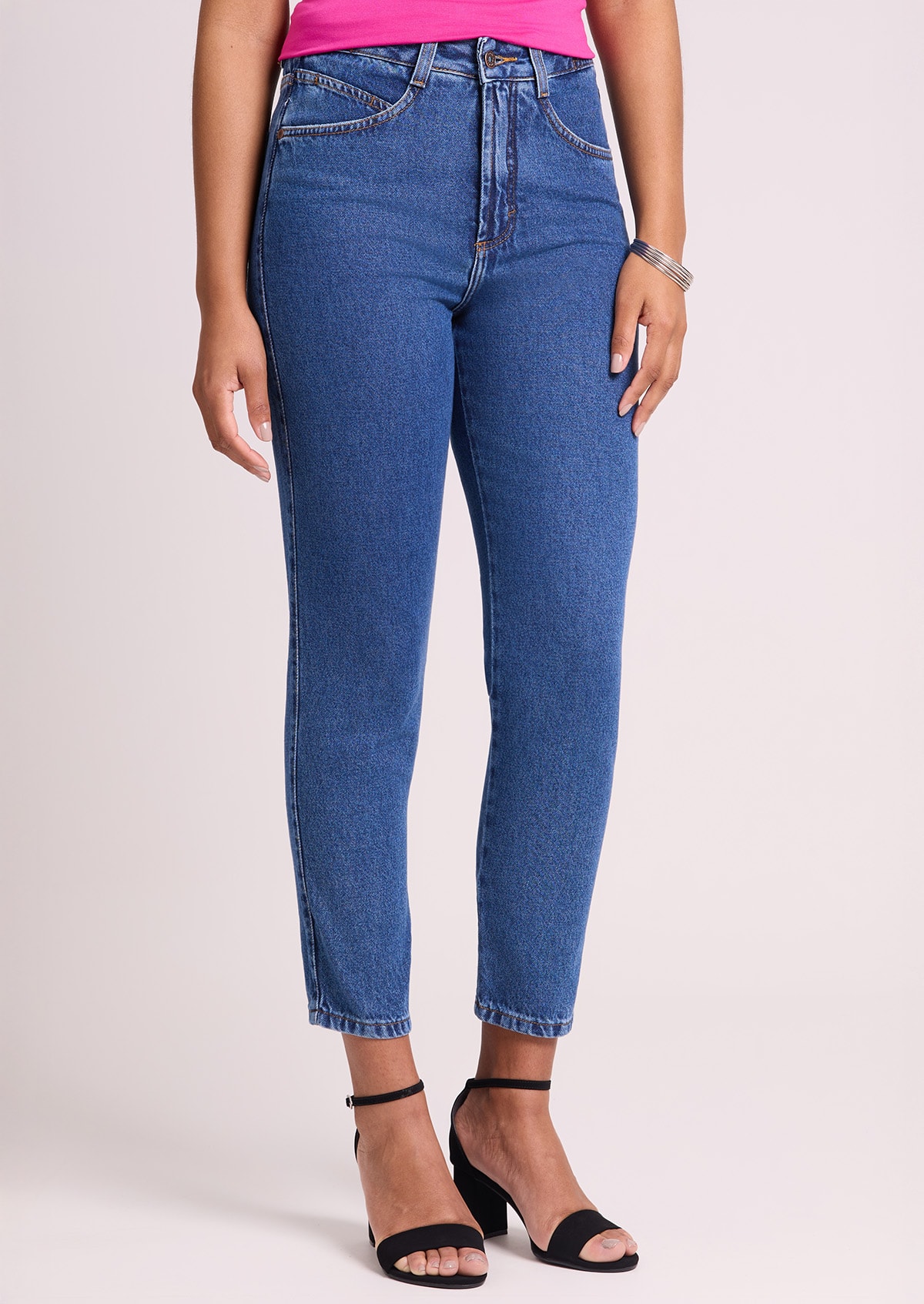 image_e90931e3-cfe3-4a6c-8749-96e94032411b