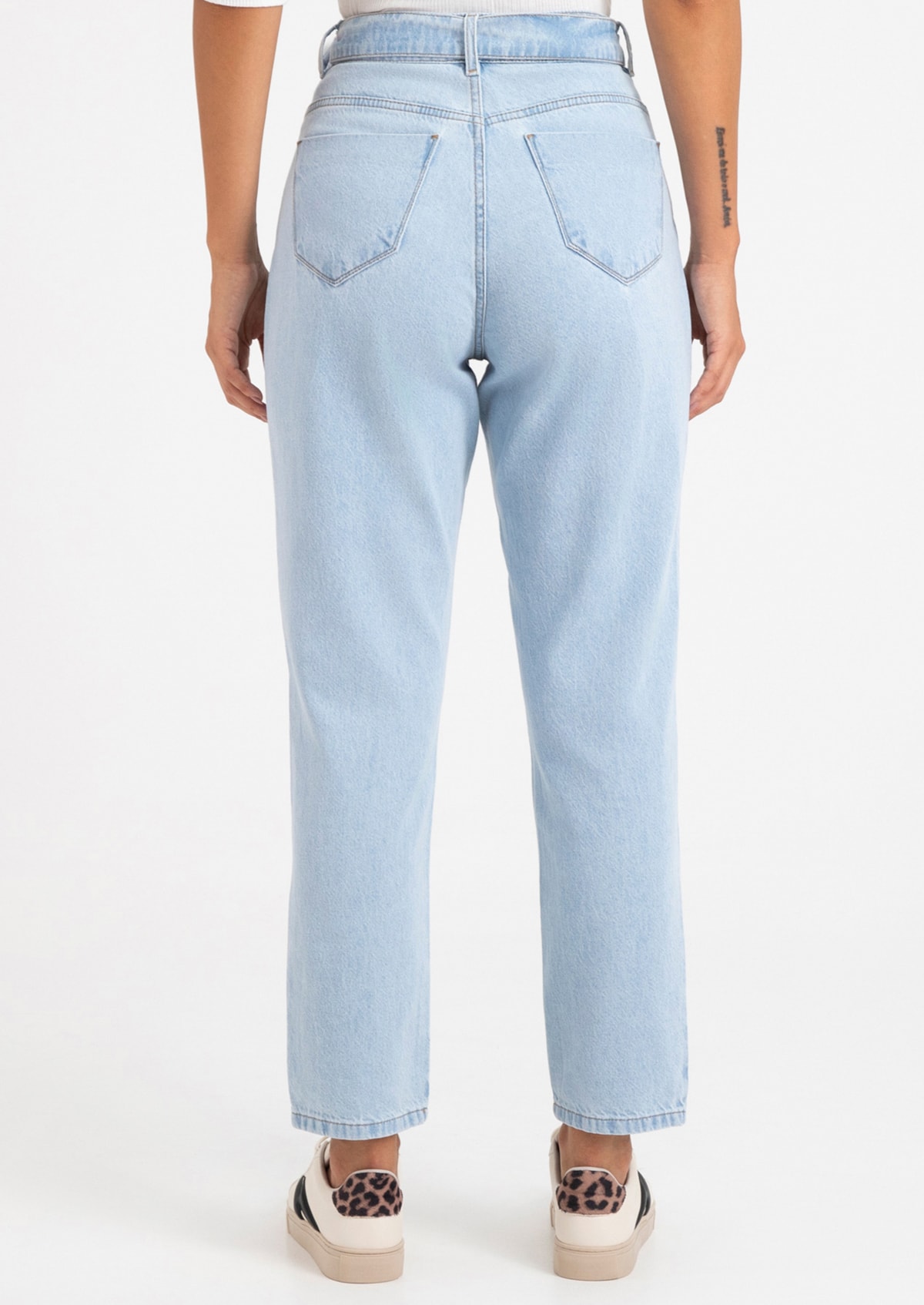 image_87caf5b8-66e9-48c3-bdc8-ddd288e39b4e