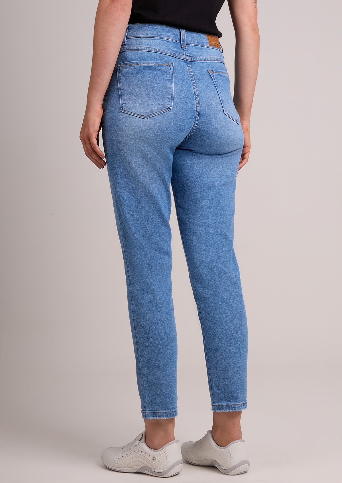 image_7ed29632-81b2-4451-81d0-afd7d87c6f2d