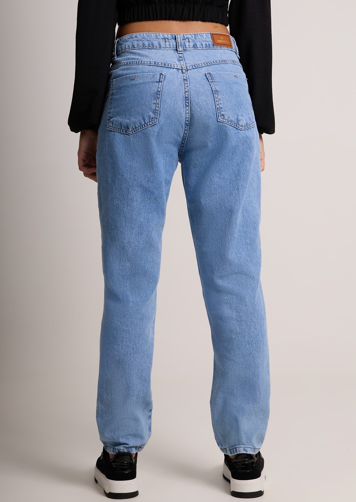 image_1c683ac8-4e3b-4b6d-8080-5e844dece02b