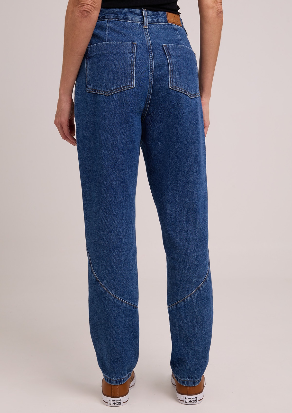 Calça Mom Jeans Escuro - Monjuá