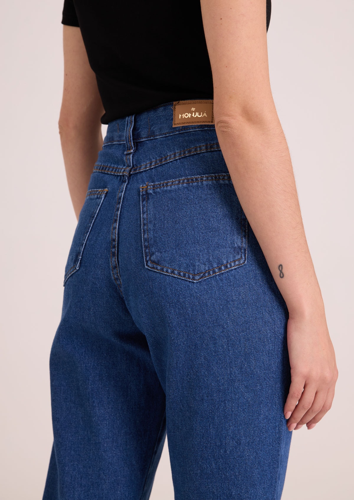 image_79f16ae4-67bc-44ad-8d02-5ef11478f77c