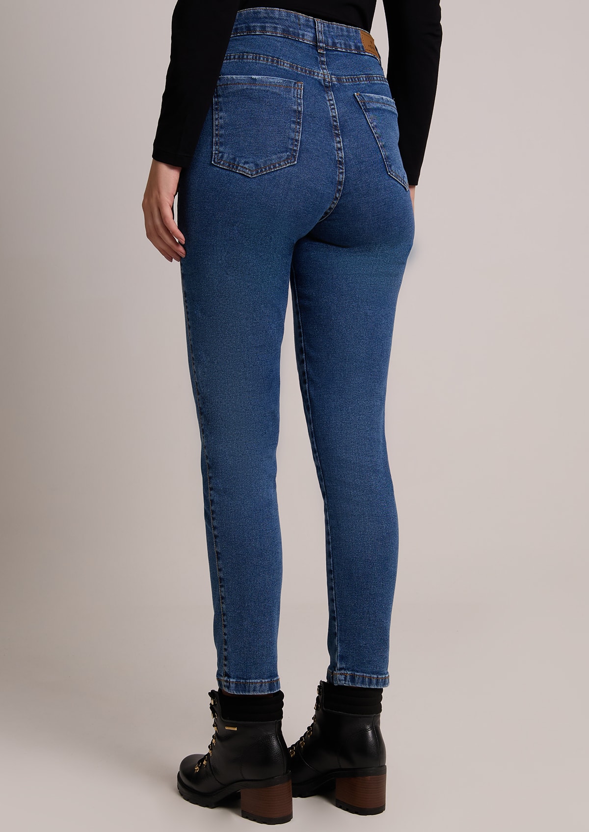 image_1a8879de-d084-4b9c-b722-dba698573477