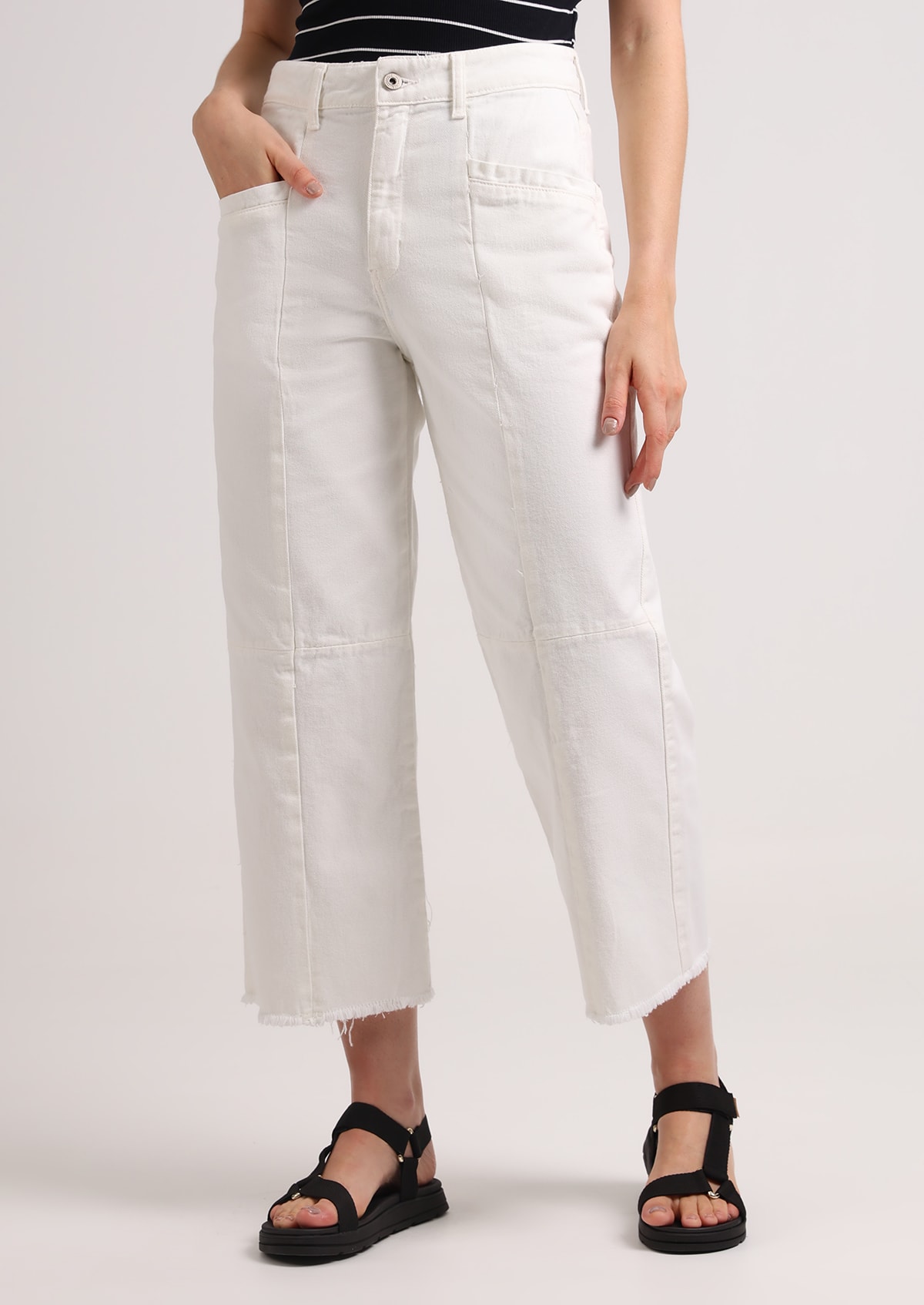 image_b1c9c5bf-db36-4fd7-a926-2e40abaed47d