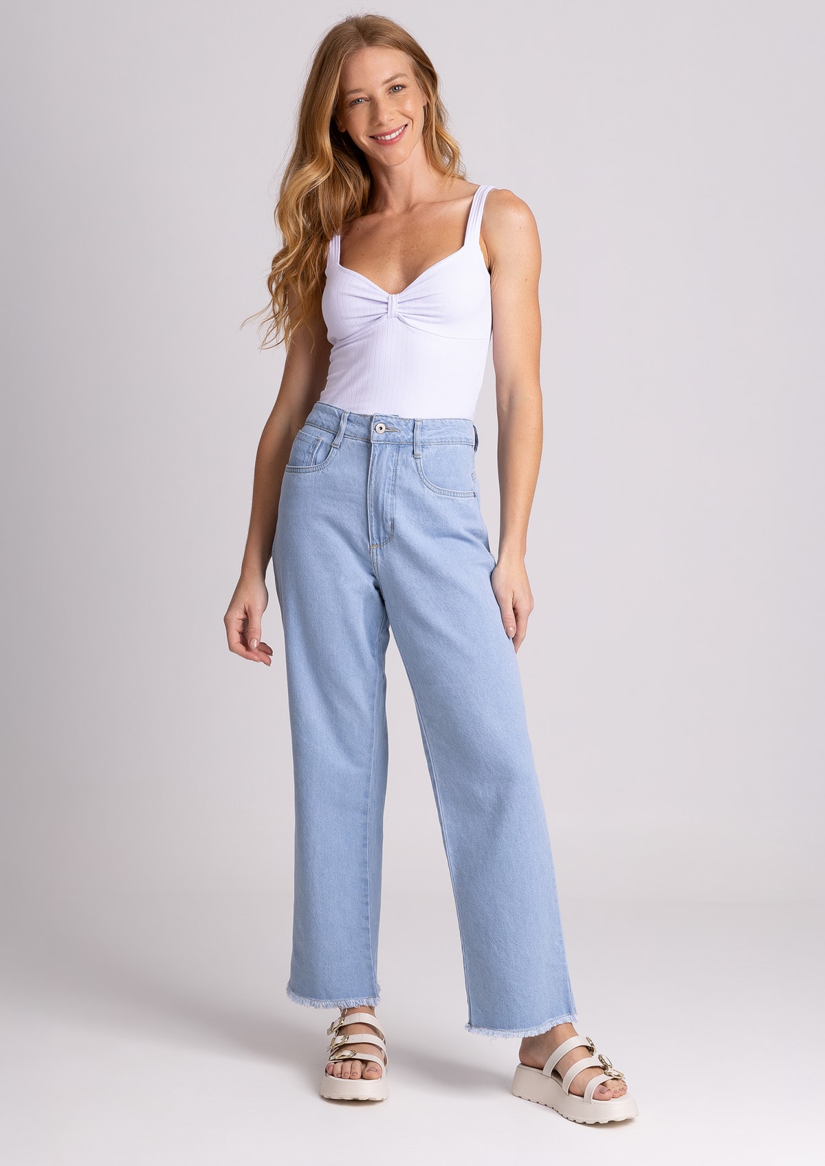 wccf  extra    テラドーナ①     15-16    美品 Calça Reta Cropped Jeans Delavê com Barra Desfiada - Monjuá