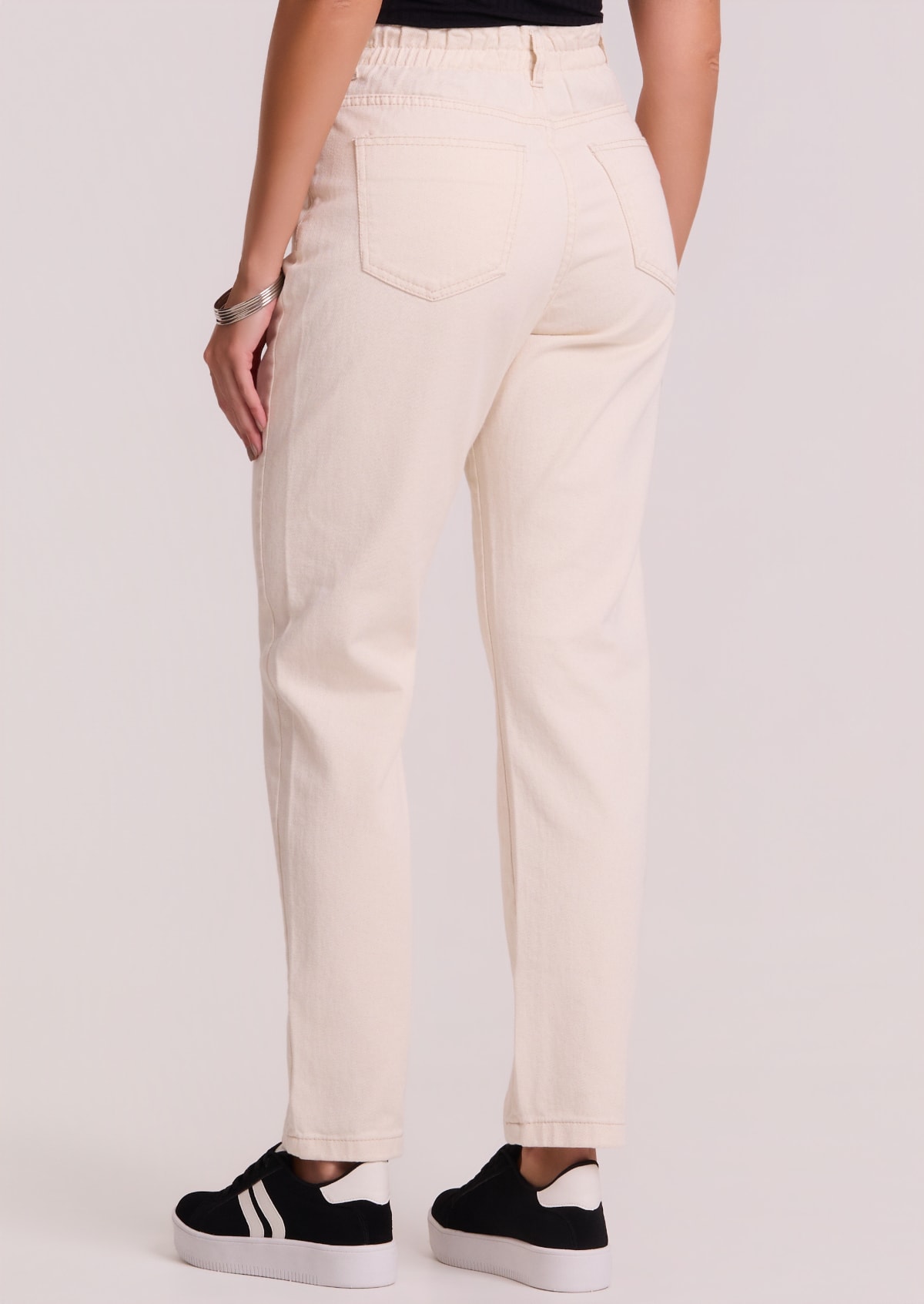 image_ab64b04c-b780-476b-84c1-371ab410602f