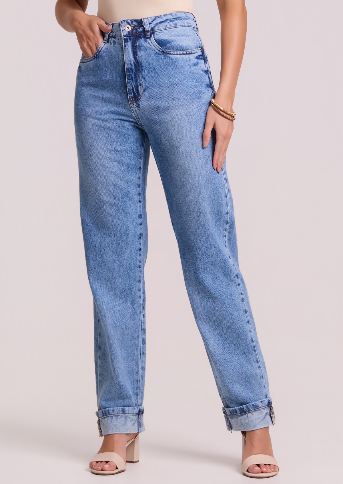 image_8bf80f6e-318e-4d10-b6c7-e0545546a1f1