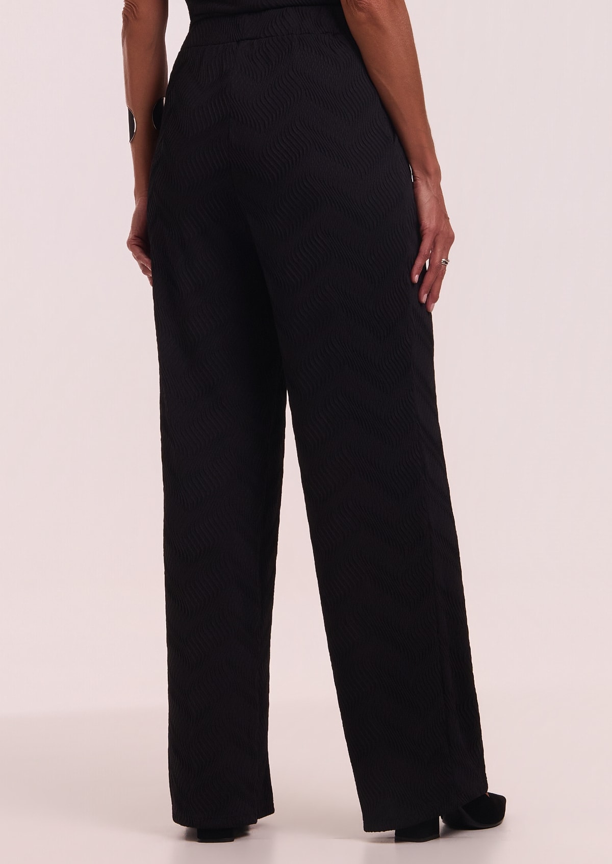 image_b9697b1e-ad6f-492c-ad53-58309a93d25f