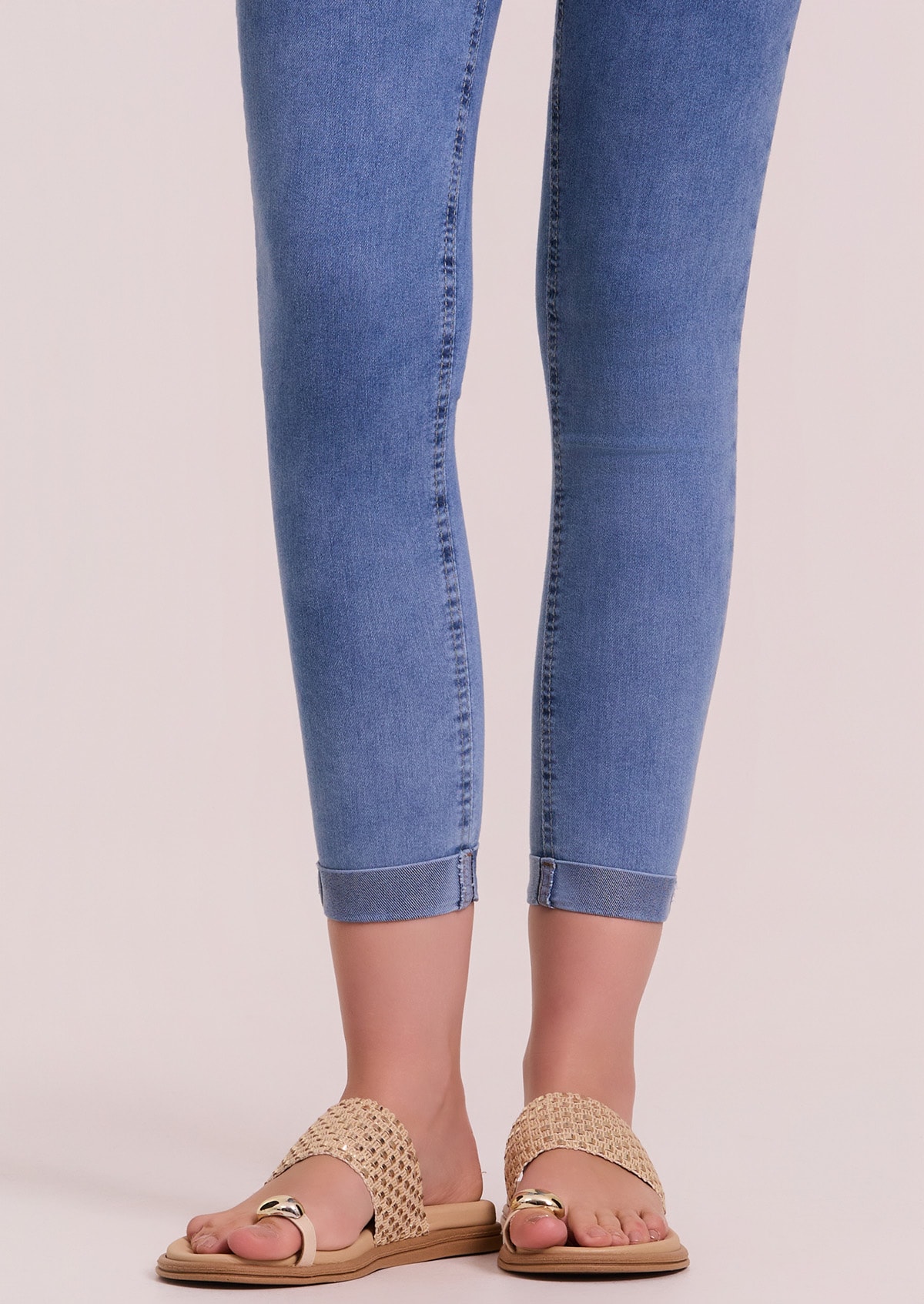 image_ae77bc4a-4315-4e53-b25c-be52d9bcec1b