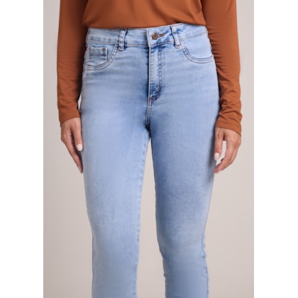 image_6e00f836-2656-4c90-8d75-7ab3db3ad517