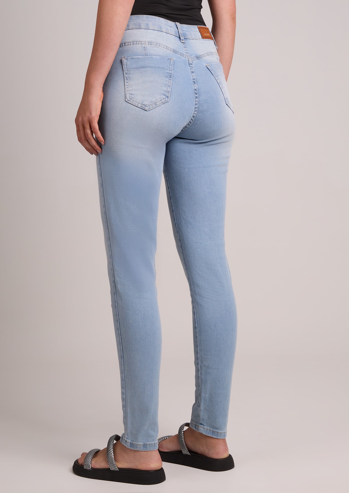 image_5ec6a730-2a5a-4207-8a2c-a0f510448cb5