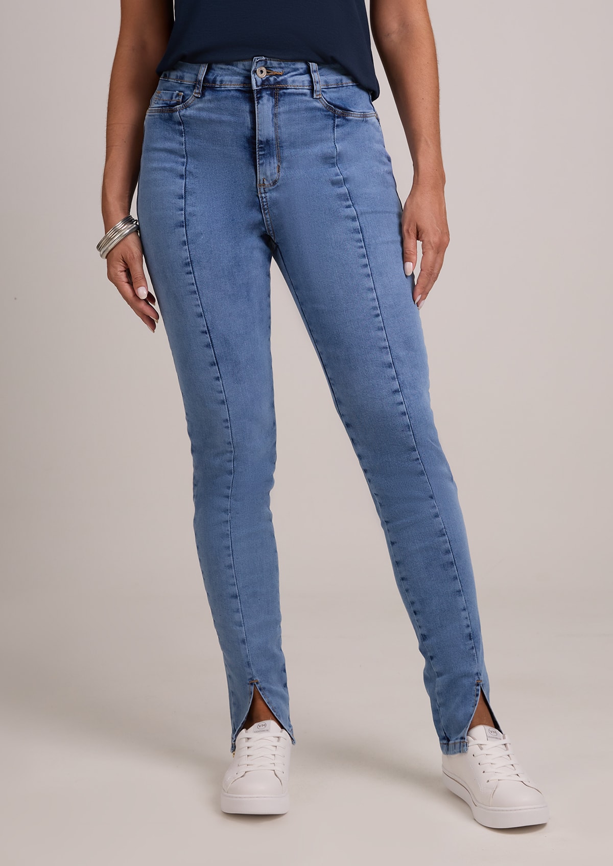 image_4fc3613c-41a1-43a3-a3a2-e6b178387b96