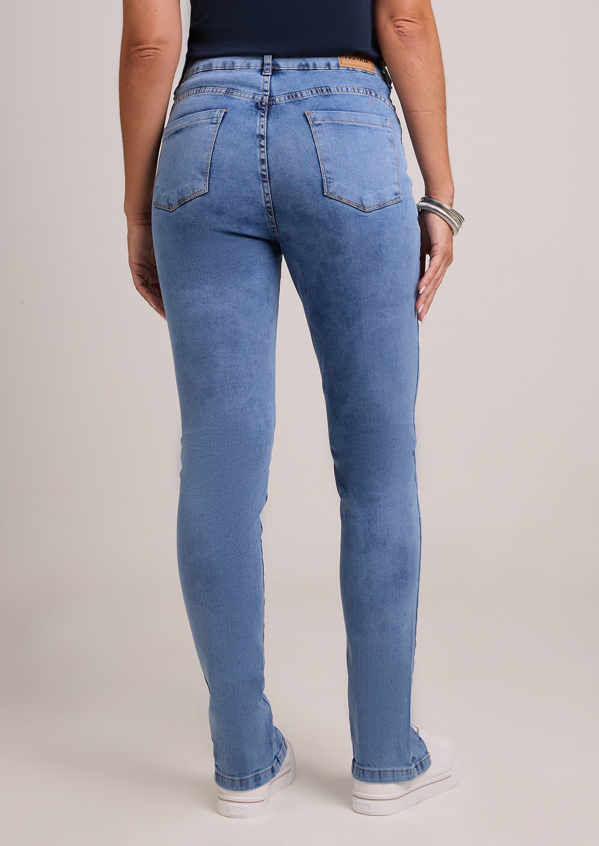 Calça Skinny Jeans com Recortes e Fenda - Monjuá