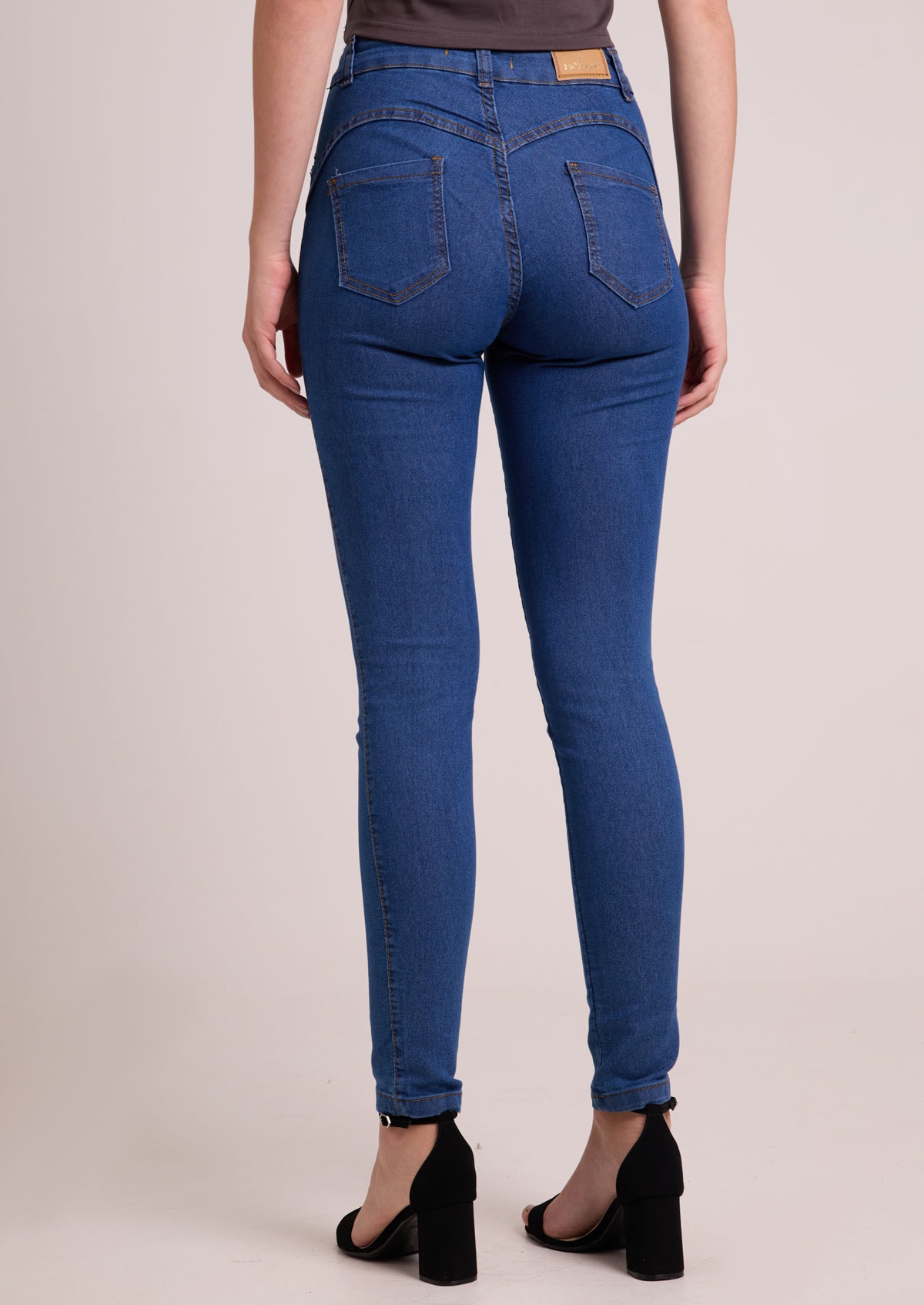 image_97748144-d7c8-4ec6-8ab7-12db128df7ed