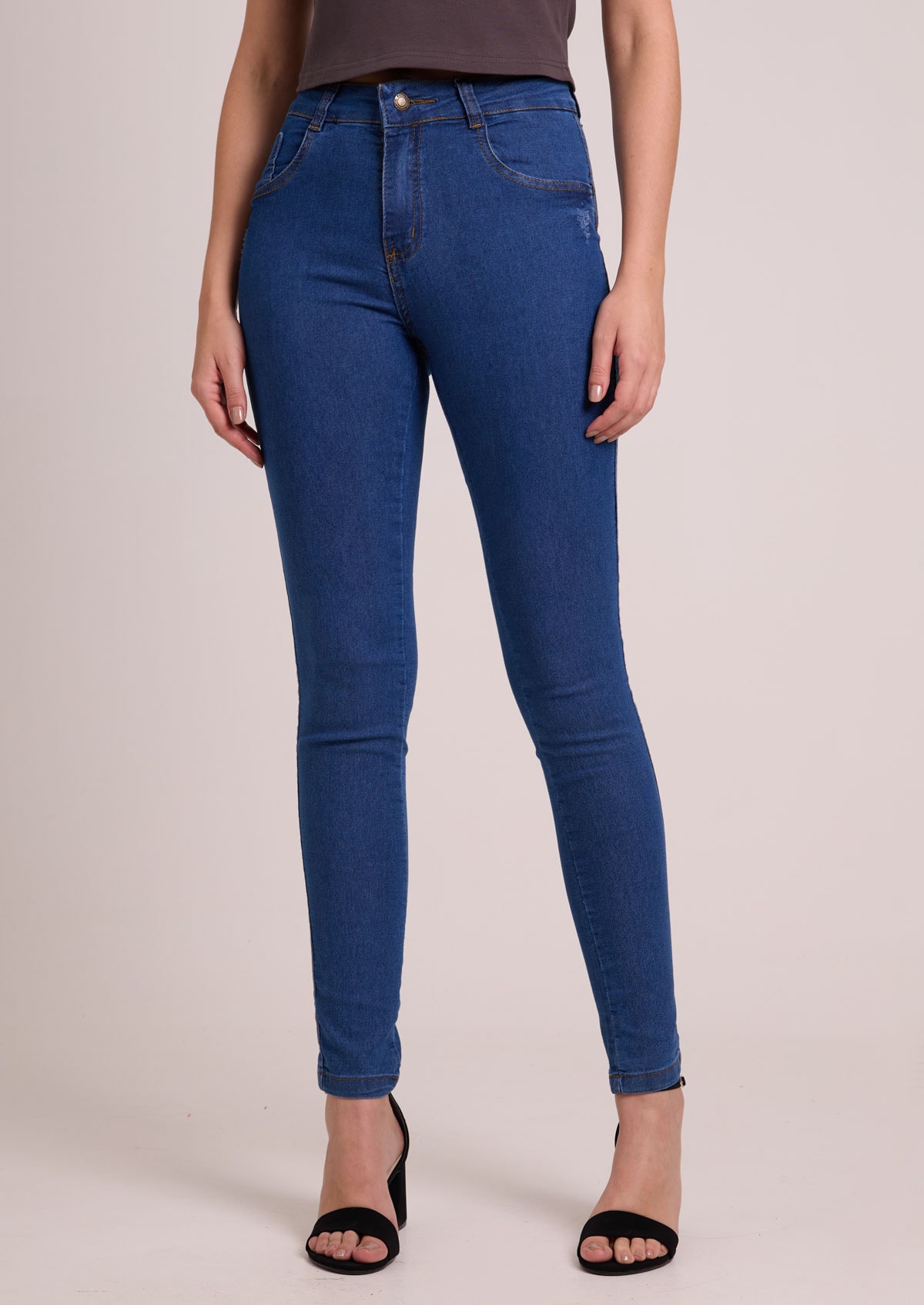 image_7b001a6f-5a20-456e-b5a4-ff052944e659