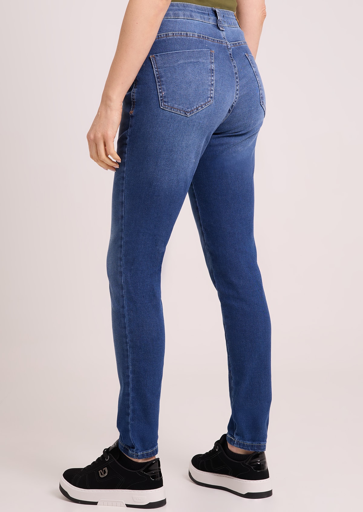 image_d4d5f4d1-c2b5-4a39-9e15-ff9c81e26b0a