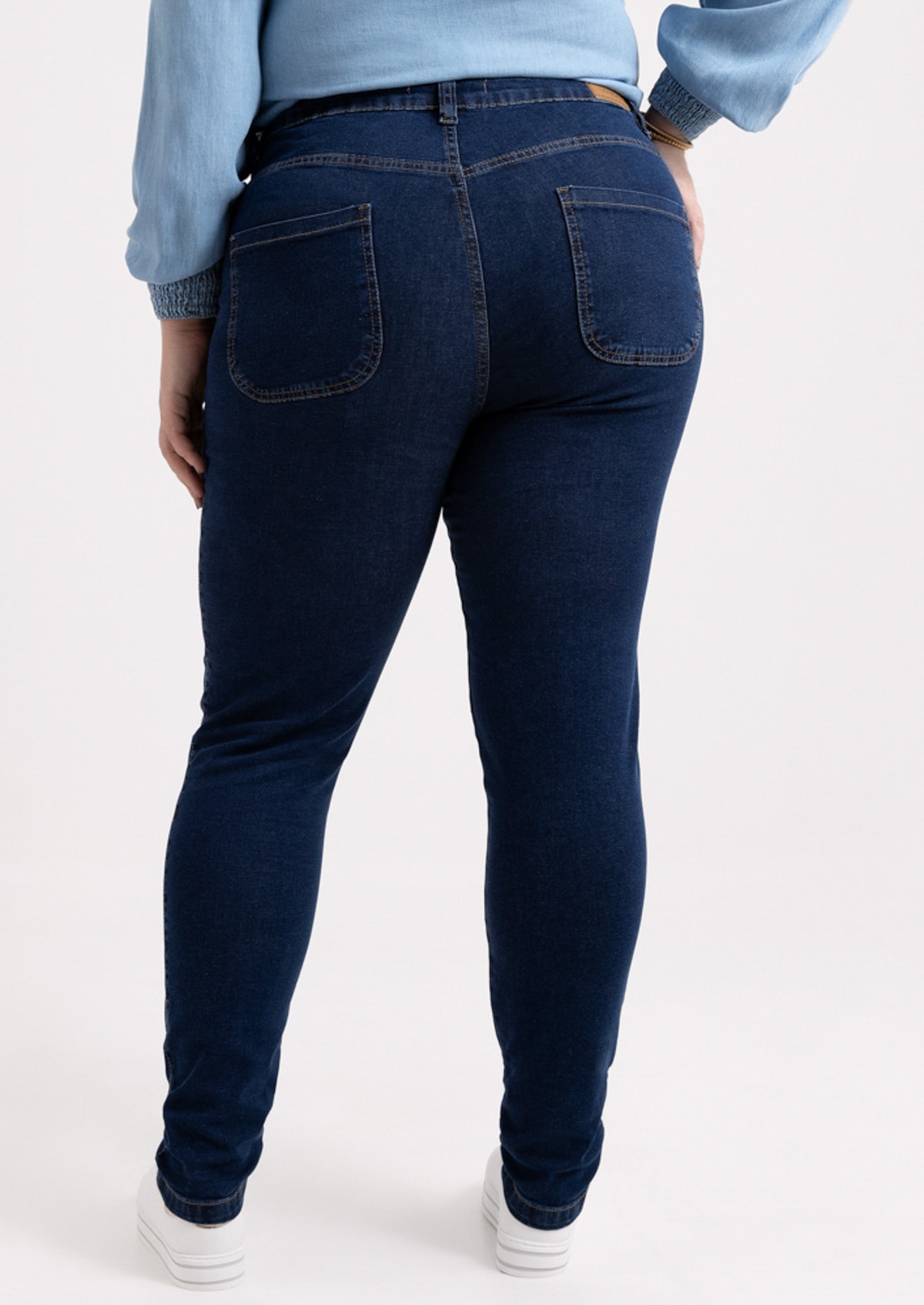 image_b1444ab4-24ed-49c1-99a3-7b5a3fe374cd