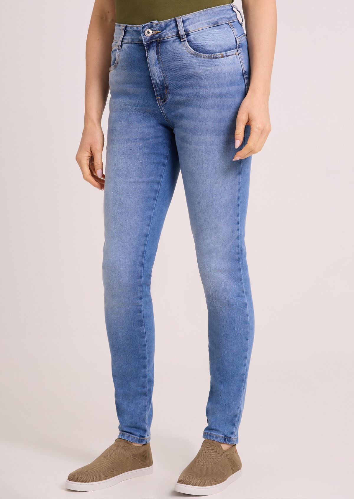 image_e129d73d-87d2-4381-a804-f538d6845b3a